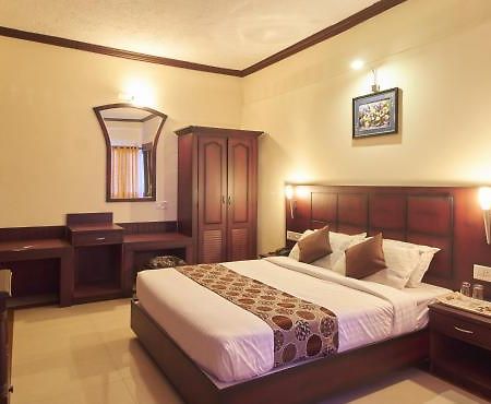Alleppey Prince Hotel Alappuzha Exterior foto
